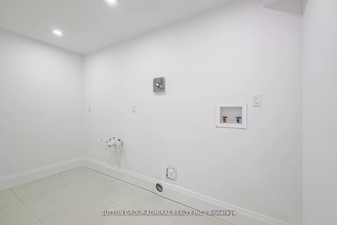 957, Dormer, Lakeview, Mississauga