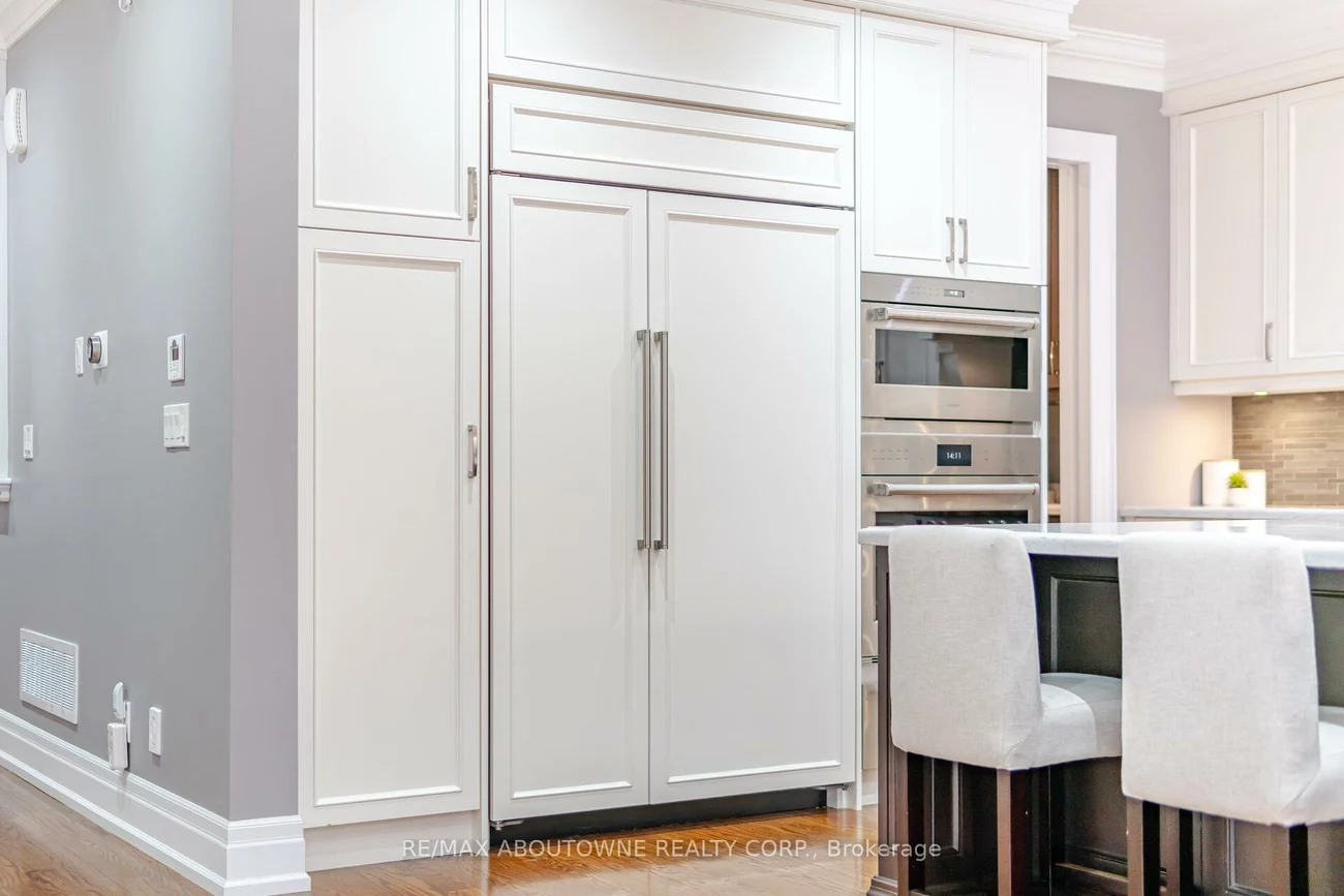 1271, Mineola, Mineola, Mississauga