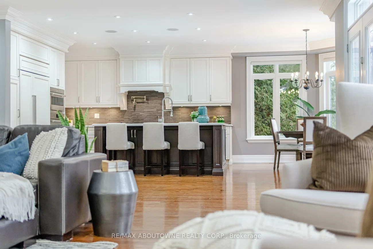 1271, Mineola, Mineola, Mississauga