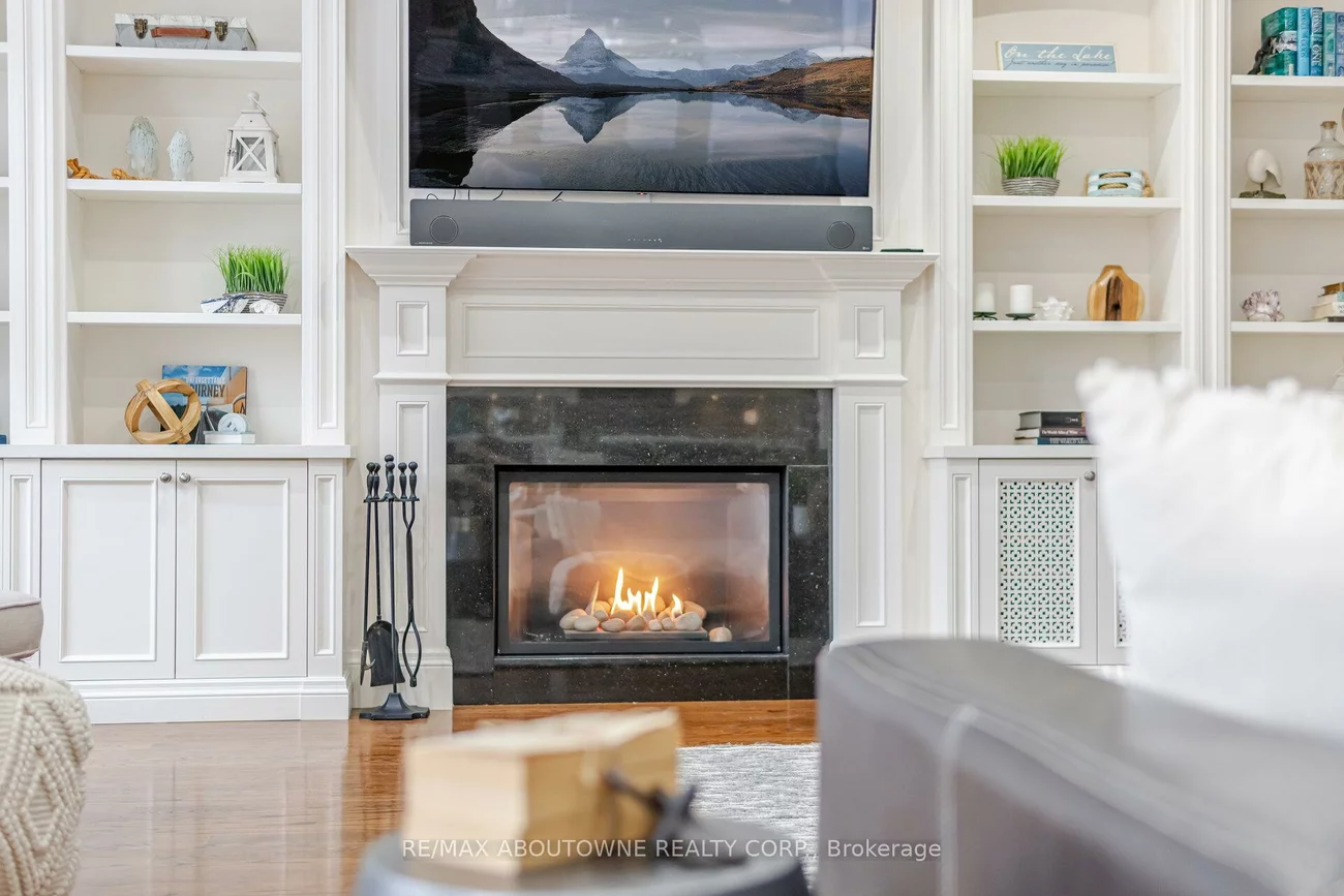 1271, Mineola, Mineola, Mississauga