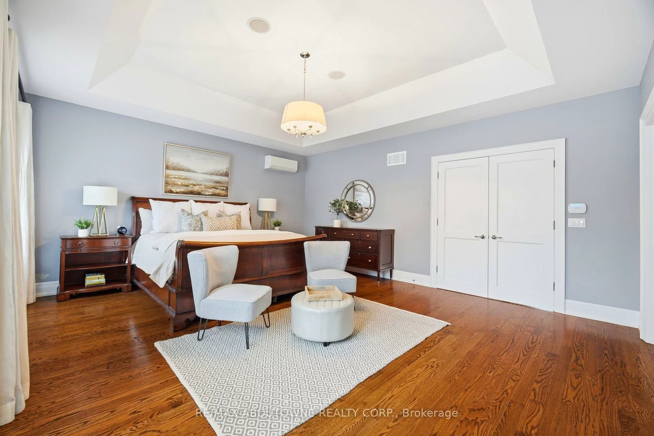 1271, Mineola, Mineola, Mississauga