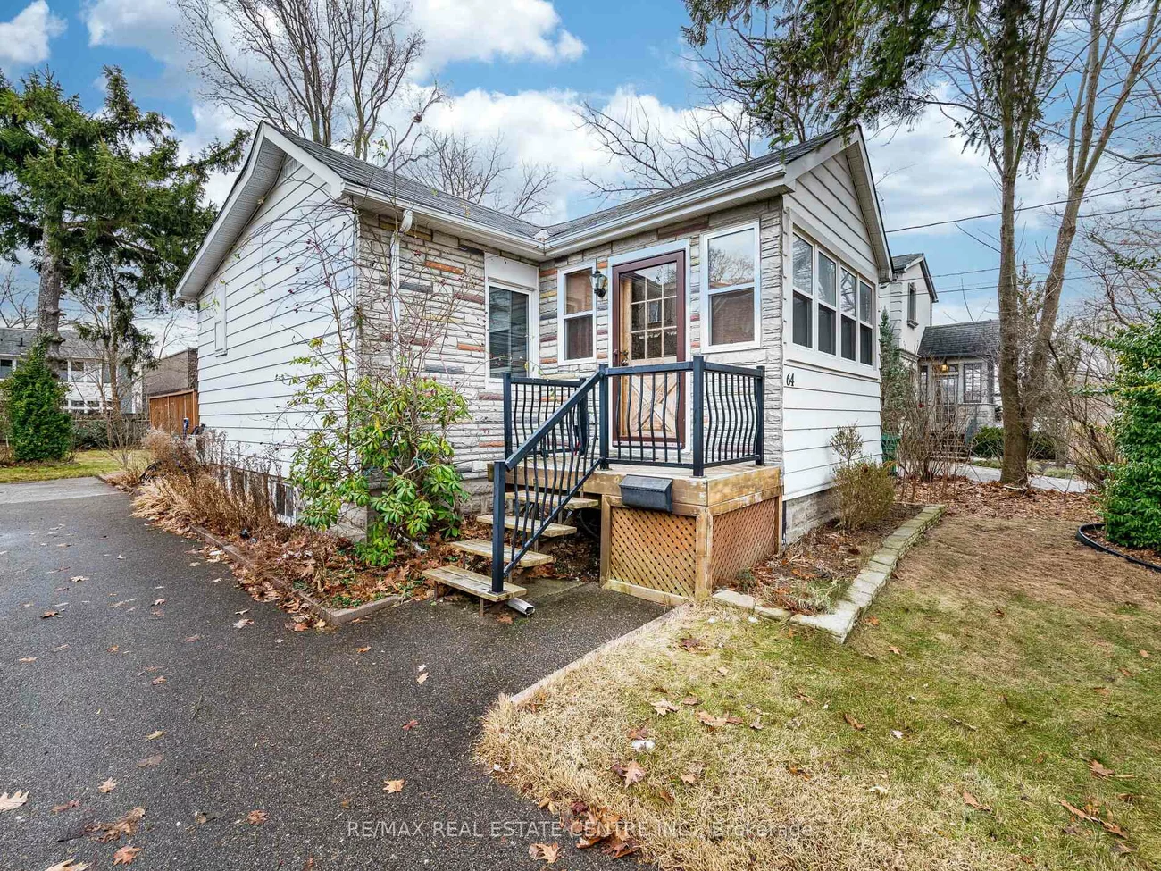 64, Eaglewood, Mineola, Mississauga