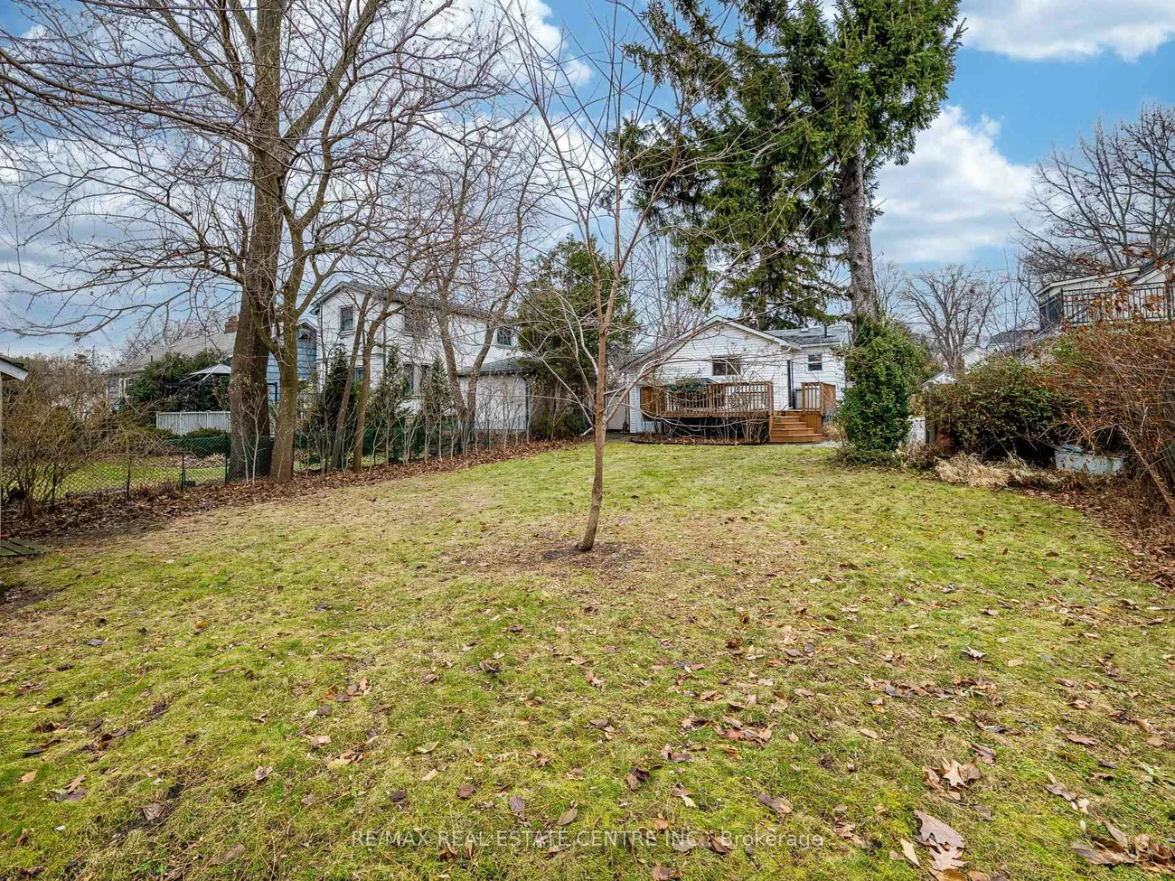 64, Eaglewood, Mineola, Mississauga