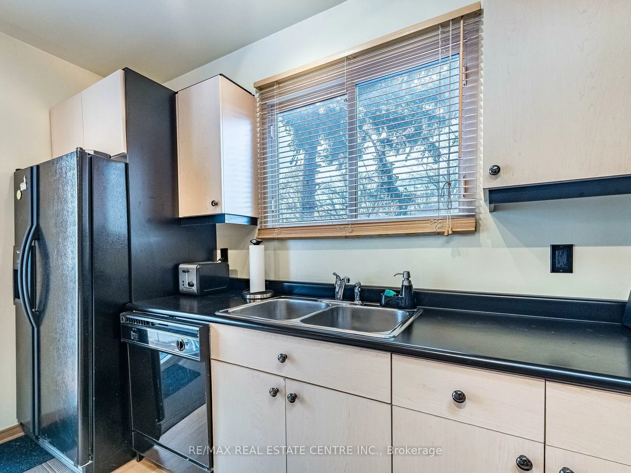 64, Eaglewood, Mineola, Mississauga