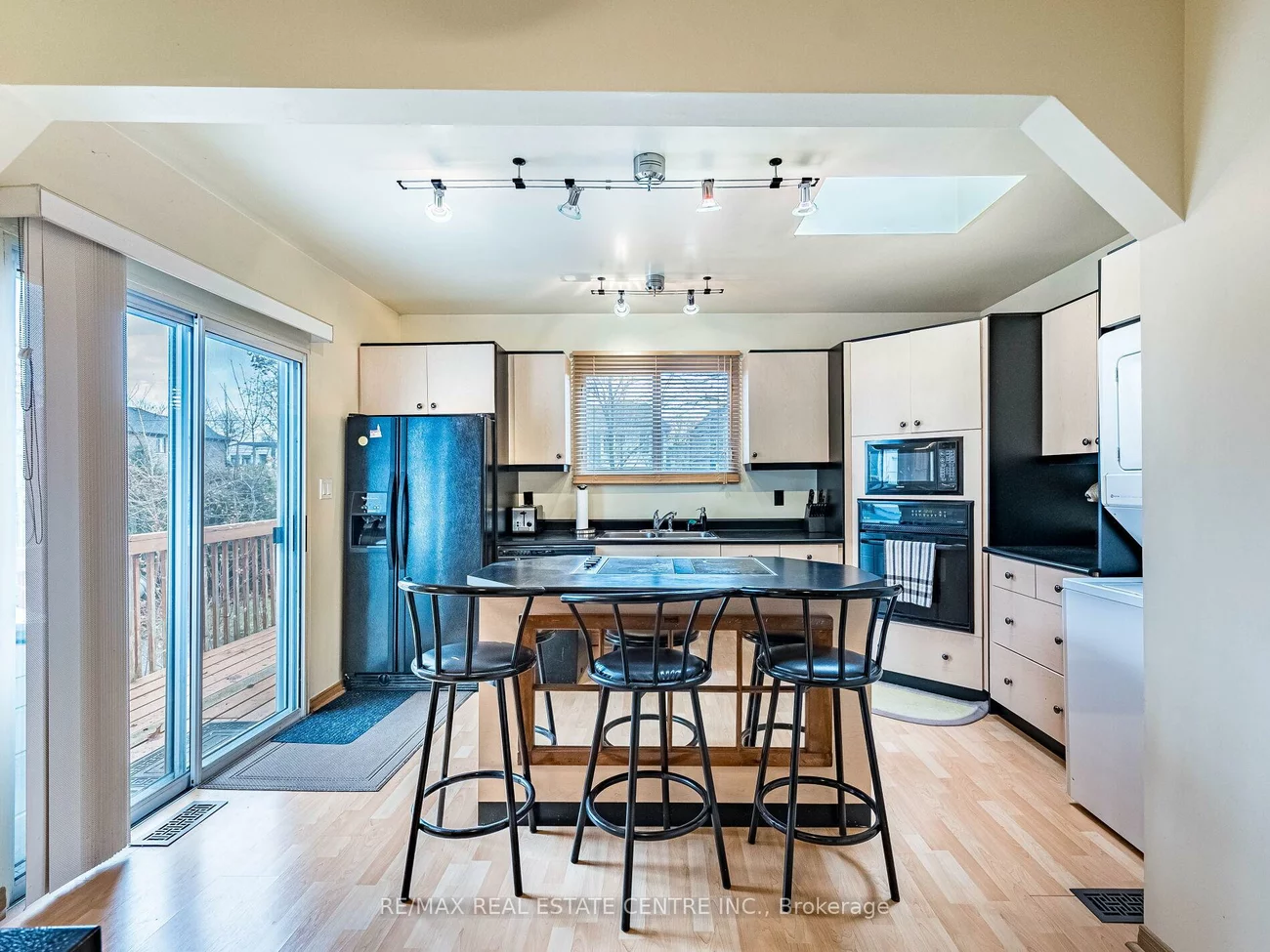 64, Eaglewood, Mineola, Mississauga