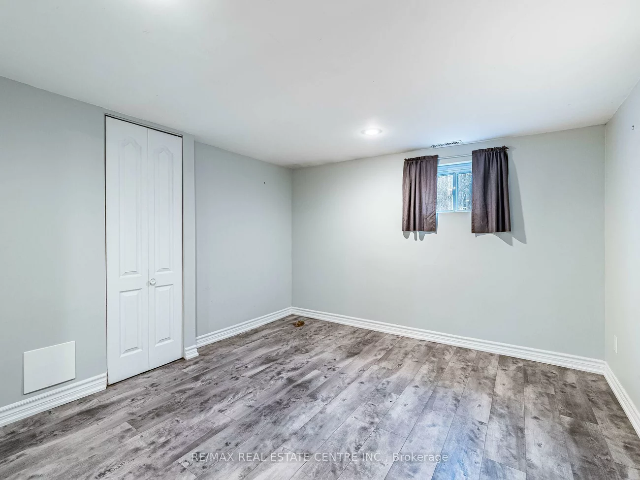 64, Eaglewood, Mineola, Mississauga