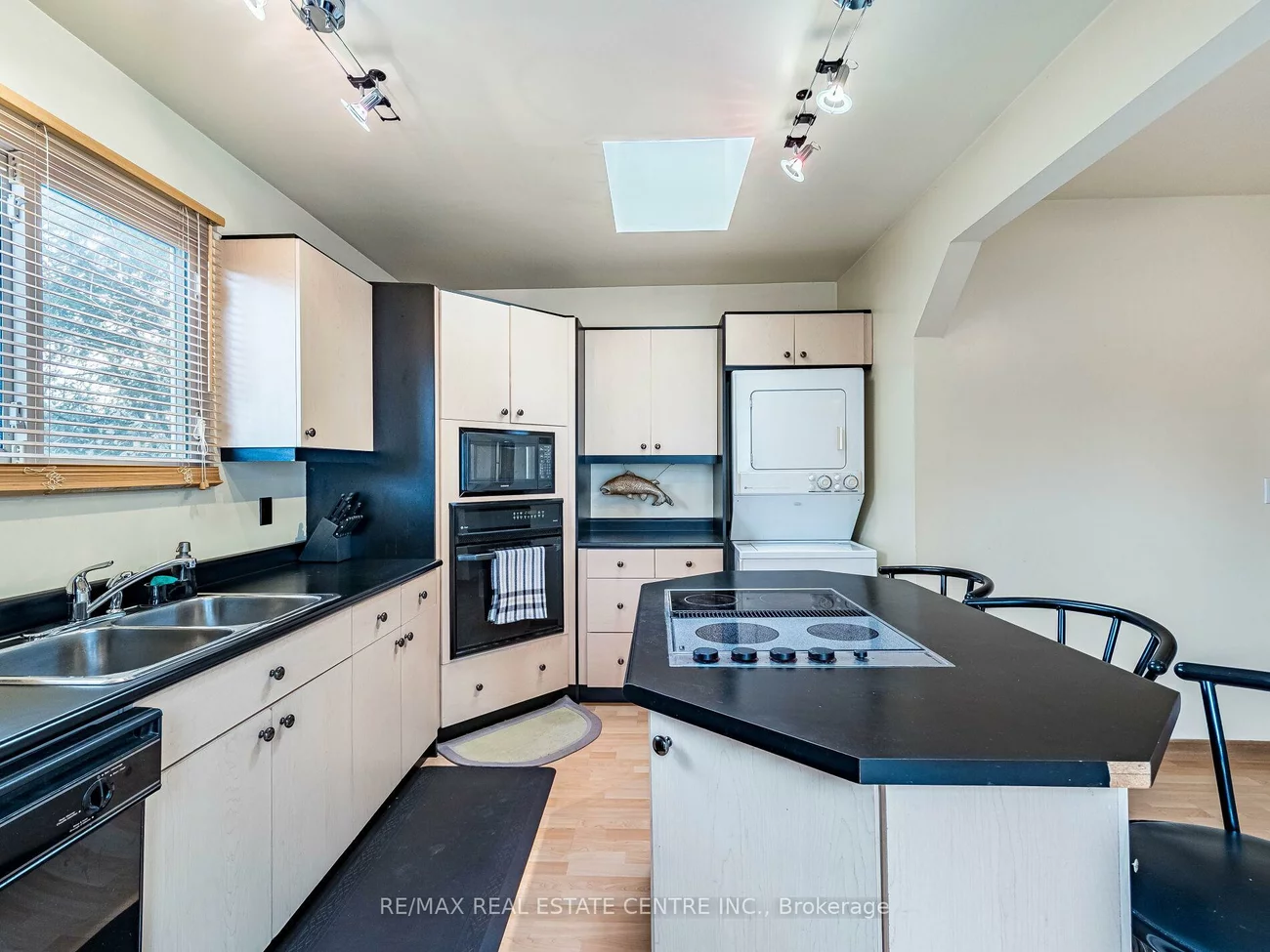 64, Eaglewood, Mineola, Mississauga