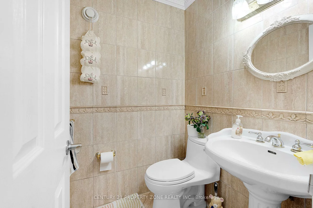 2565, Scarth, Central Erin Mills, Mississauga