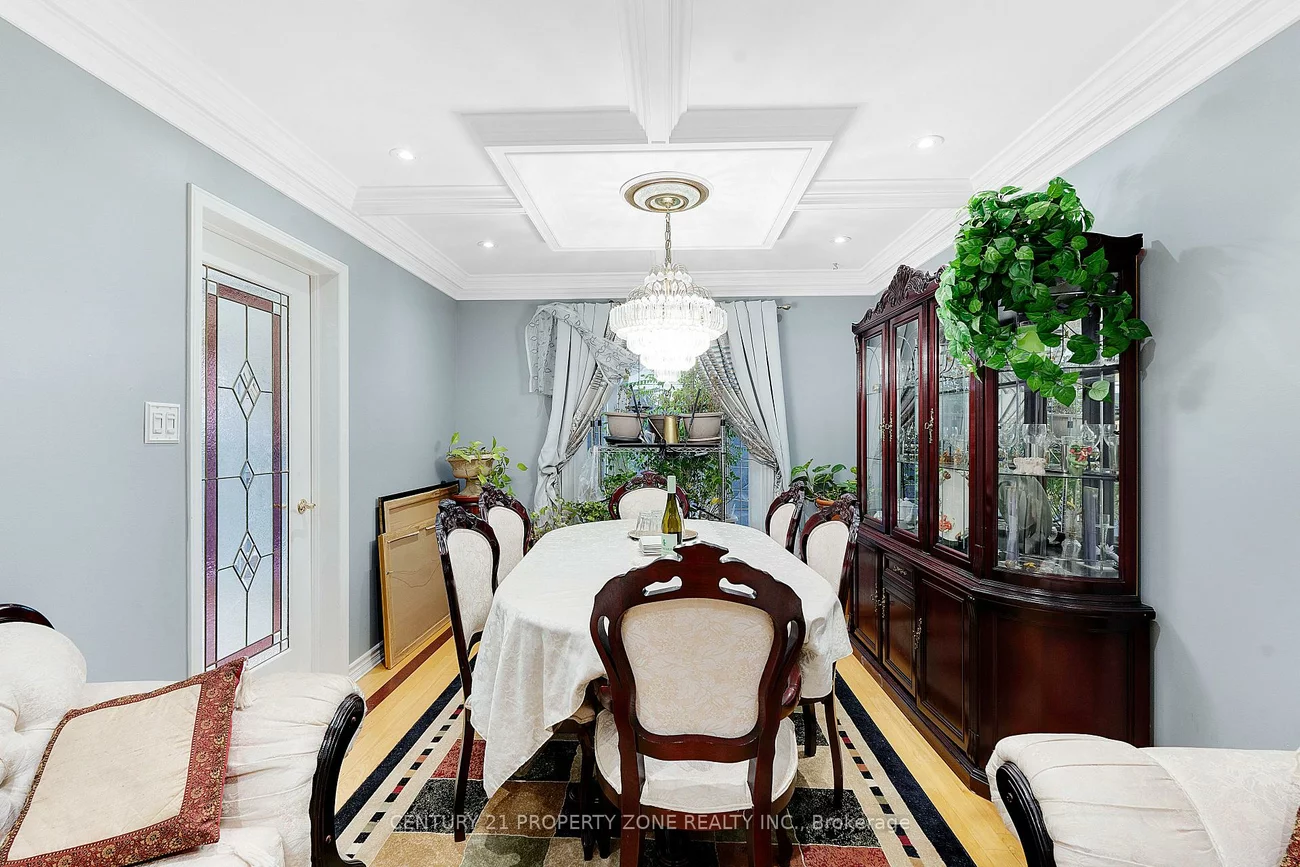 2565, Scarth, Central Erin Mills, Mississauga