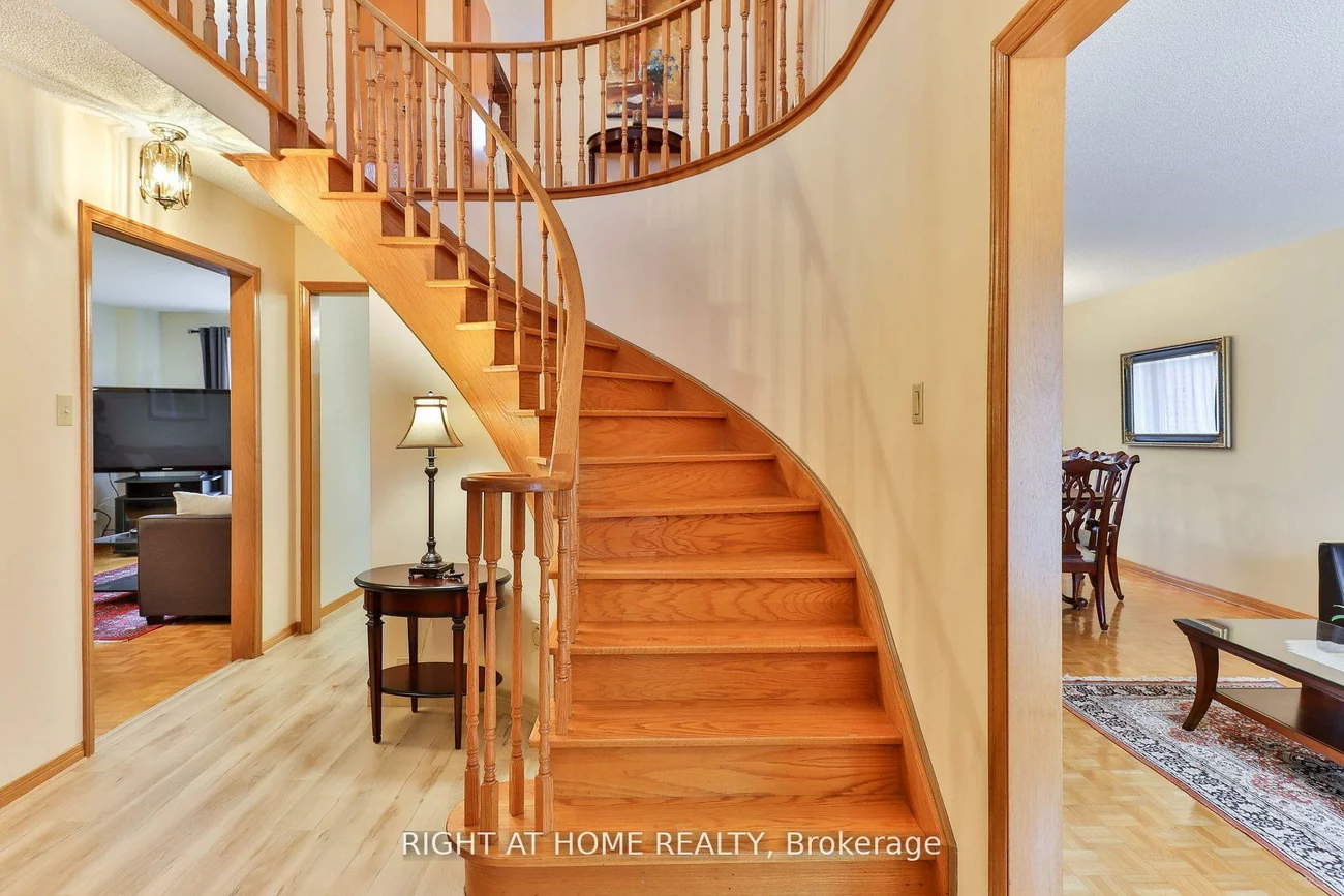 1433, Bough Beeches, Rathwood, Mississauga