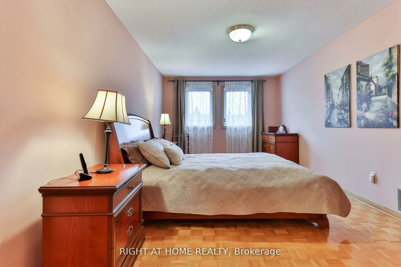 1433, Bough Beeches, Rathwood, Mississauga