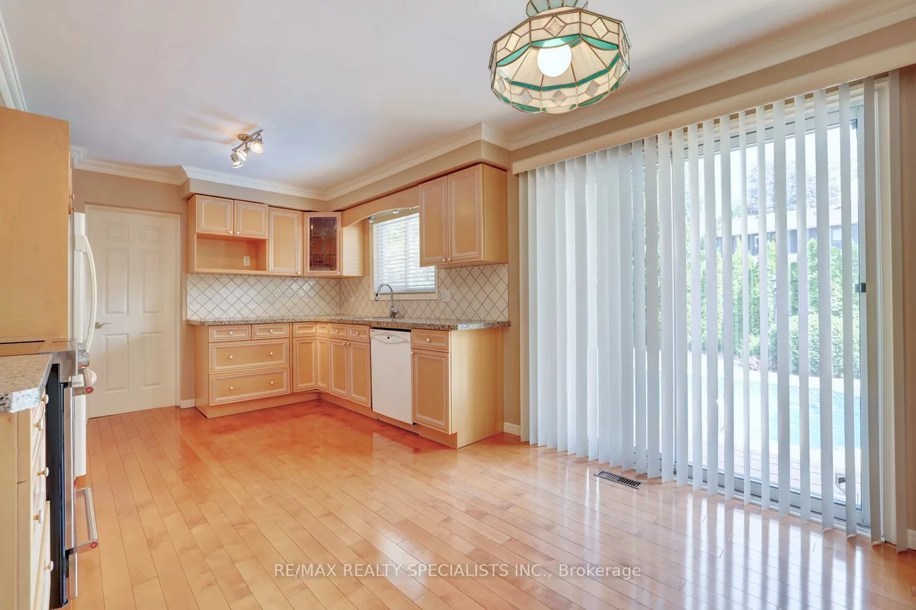 1677, Sherwood Forrest, Sheridan, Mississauga