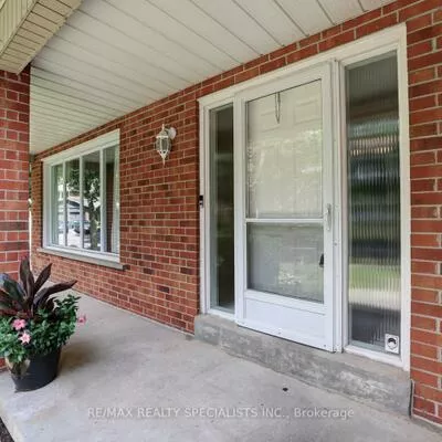 1677, Sherwood Forrest, Sheridan, Mississauga