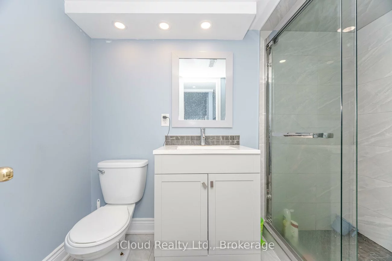 5261, River Forest, East Credit, Mississauga