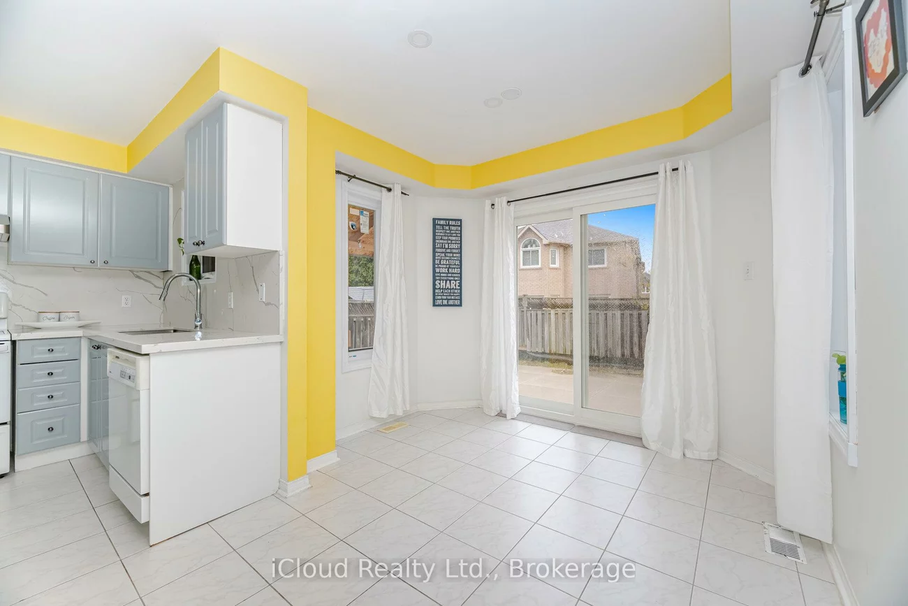 5261, River Forest, East Credit, Mississauga