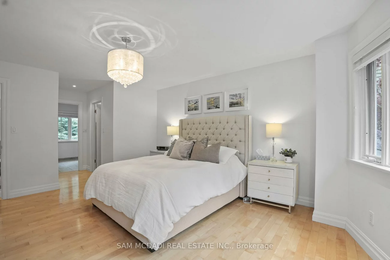 1382, Aldo, Lorne Park, Mississauga