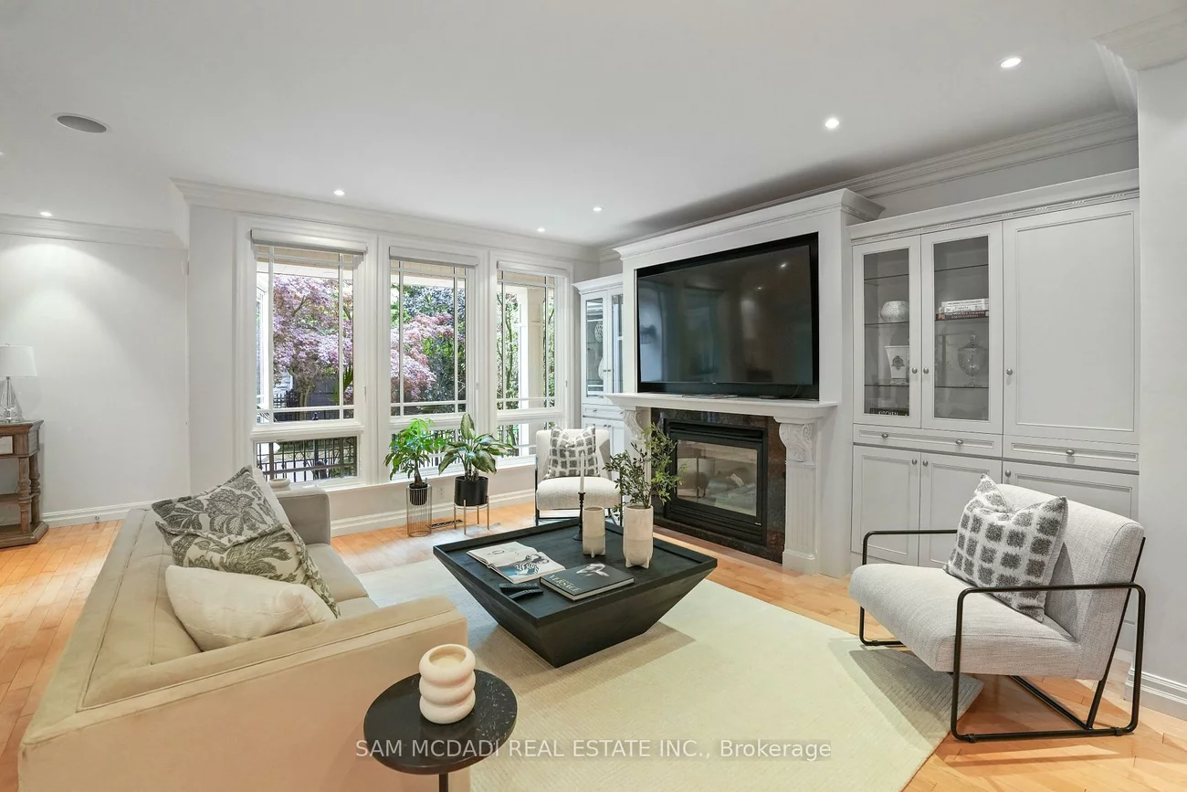 1382, Aldo, Lorne Park, Mississauga