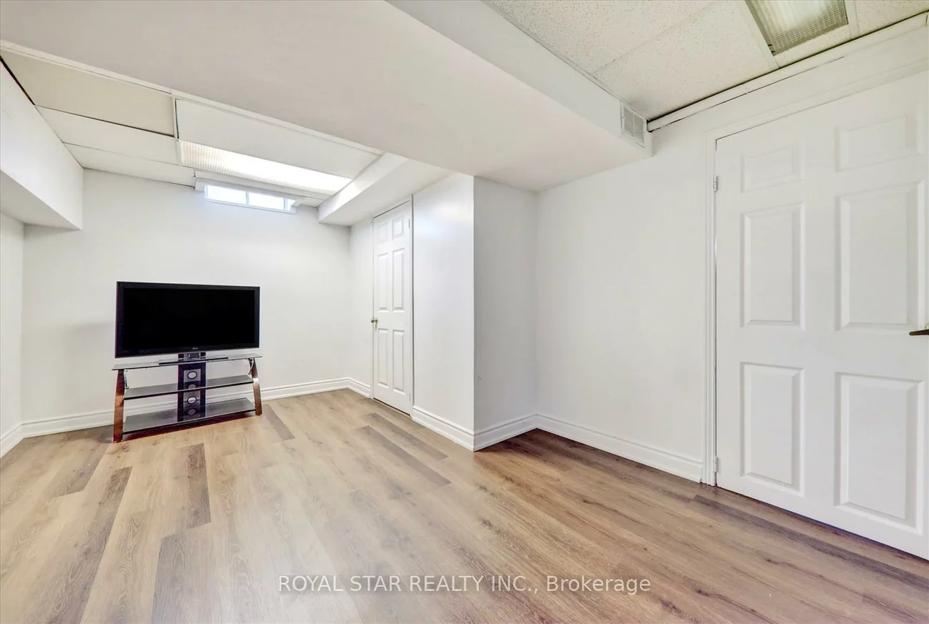 4234, Hazineh, Creditview, Mississauga