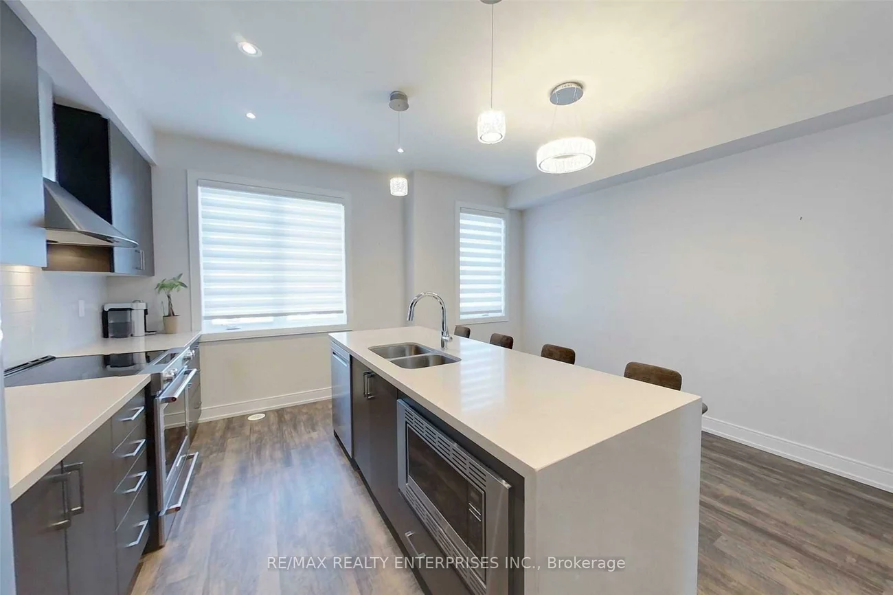 588, Rapids, Lakeview, Mississauga