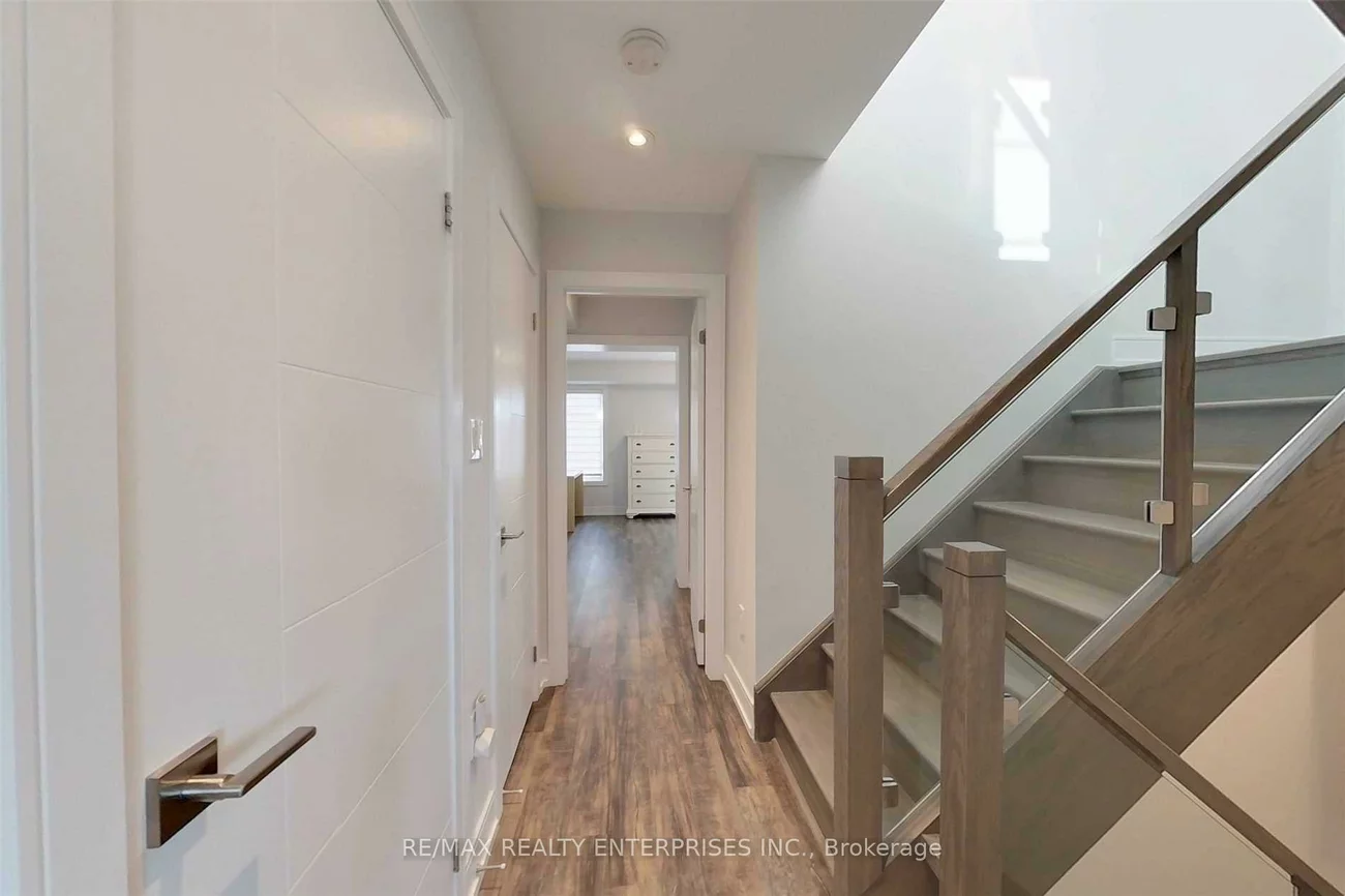 588, Rapids, Lakeview, Mississauga