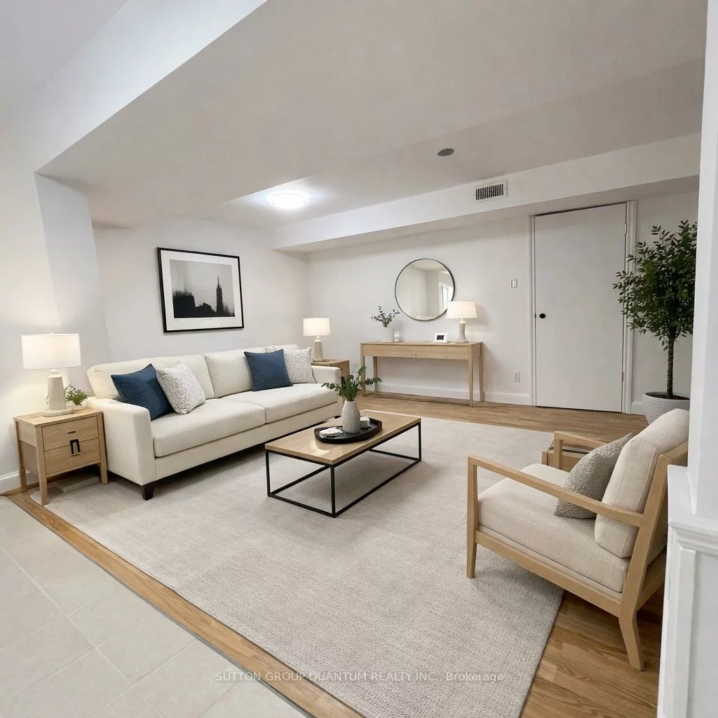 46, Woodlawn, Port Credit, Mississauga