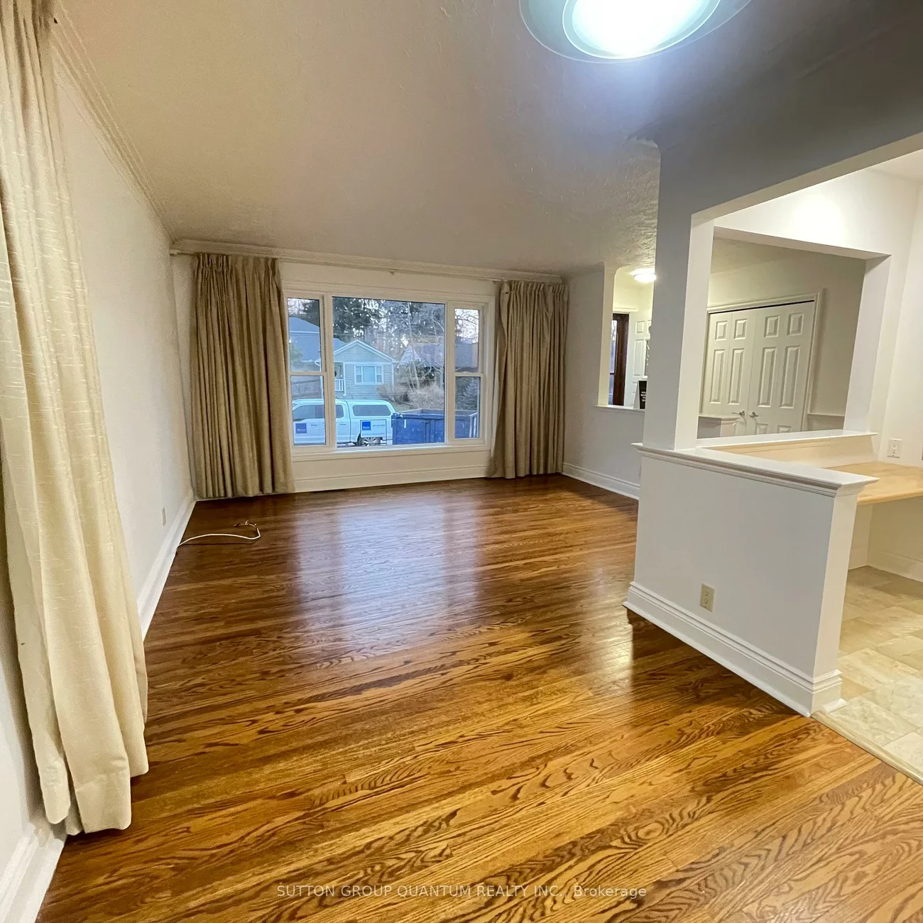 46, Woodlawn, Port Credit, Mississauga