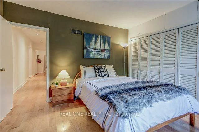 1268, Lorne Park, Lorne Park, Mississauga