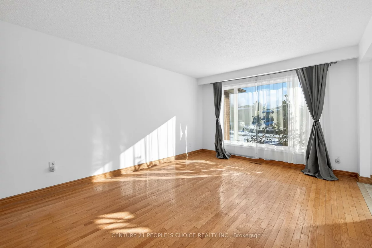 3404, Monica, Malton, Mississauga