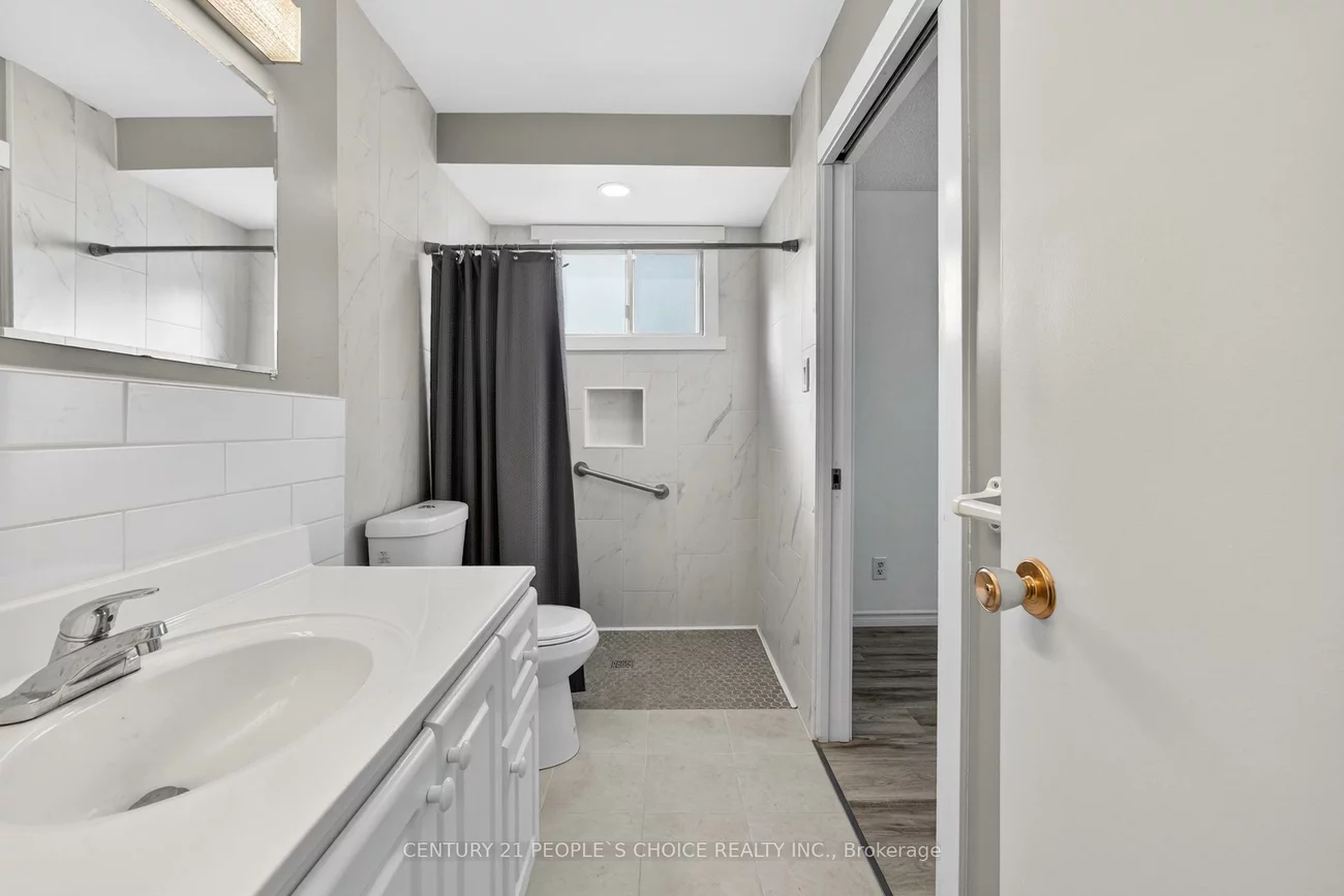 3404, Monica, Malton, Mississauga