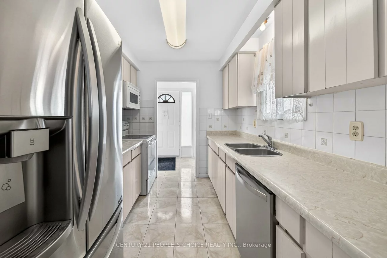 3404, Monica, Malton, Mississauga