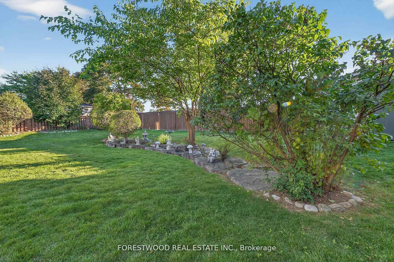 971, Lovingston, Rathwood, Mississauga