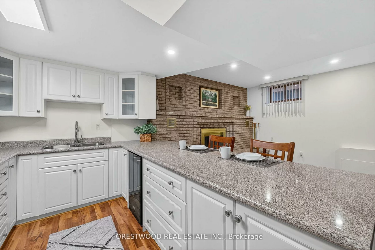 971, Lovingston, Rathwood, Mississauga