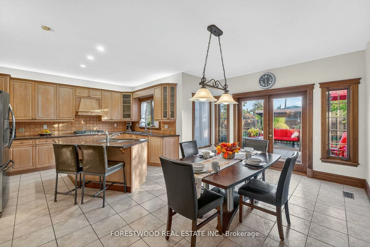 971, Lovingston, Rathwood, Mississauga