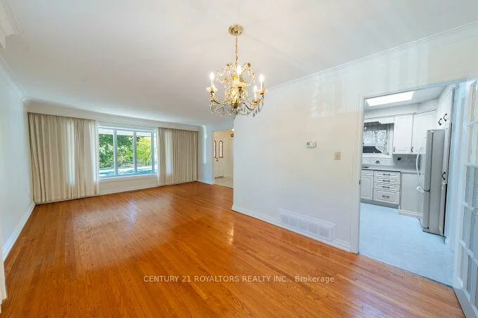 443, Atwater, Mineola, Mississauga