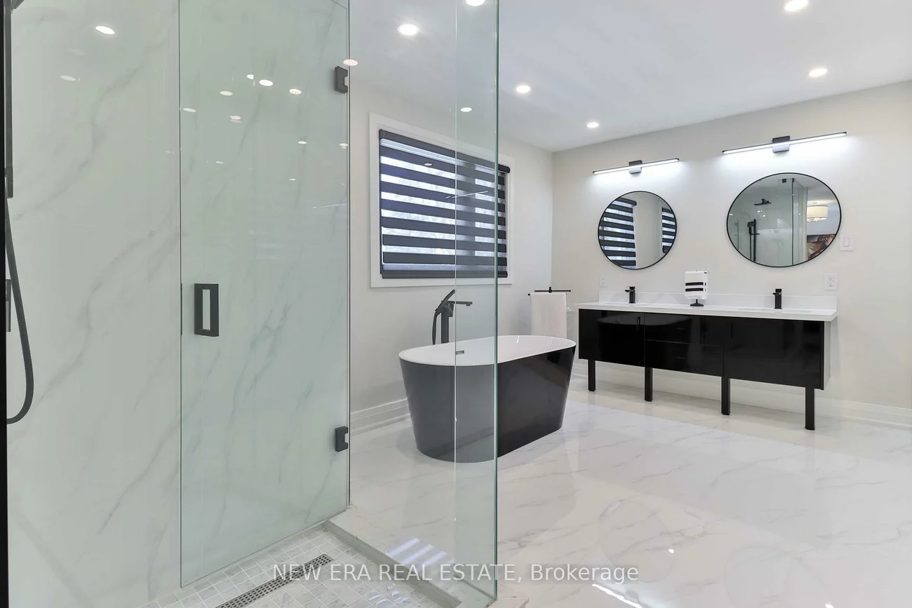 1481, Chasehurst, Lorne Park, Mississauga