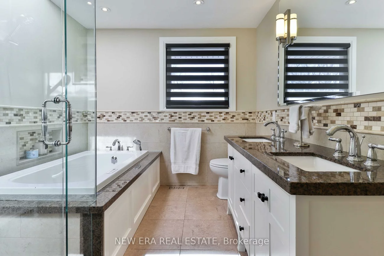 1481, Chasehurst, Lorne Park, Mississauga