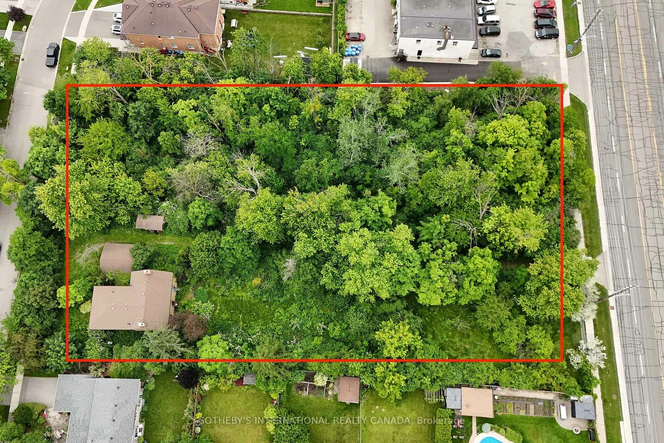 1050, BURNHAMTHORPE, Applewood, Mississauga