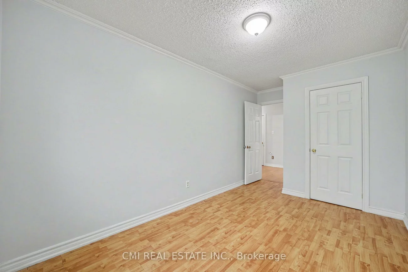 993, Lucerne, Creditview, Mississauga