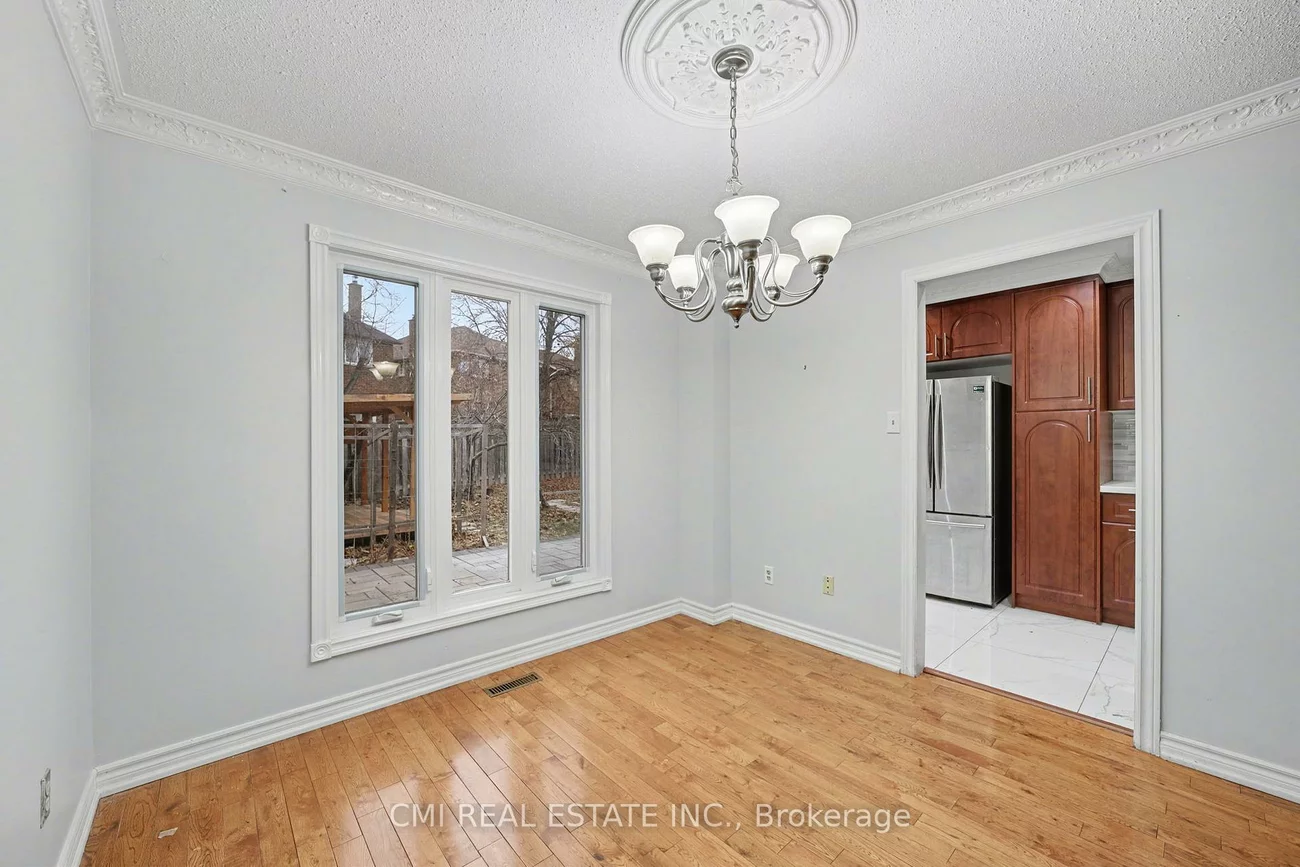 993, Lucerne, Creditview, Mississauga