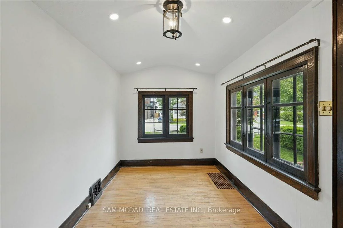 62, Maple, Port Credit, Mississauga