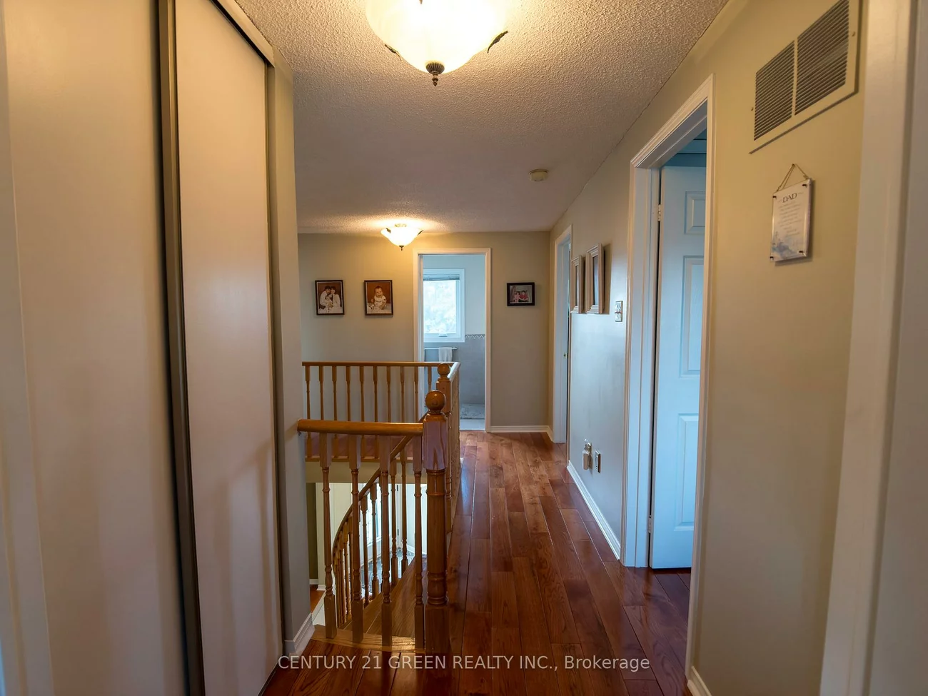 418, Chieftan, Hurontario, Mississauga