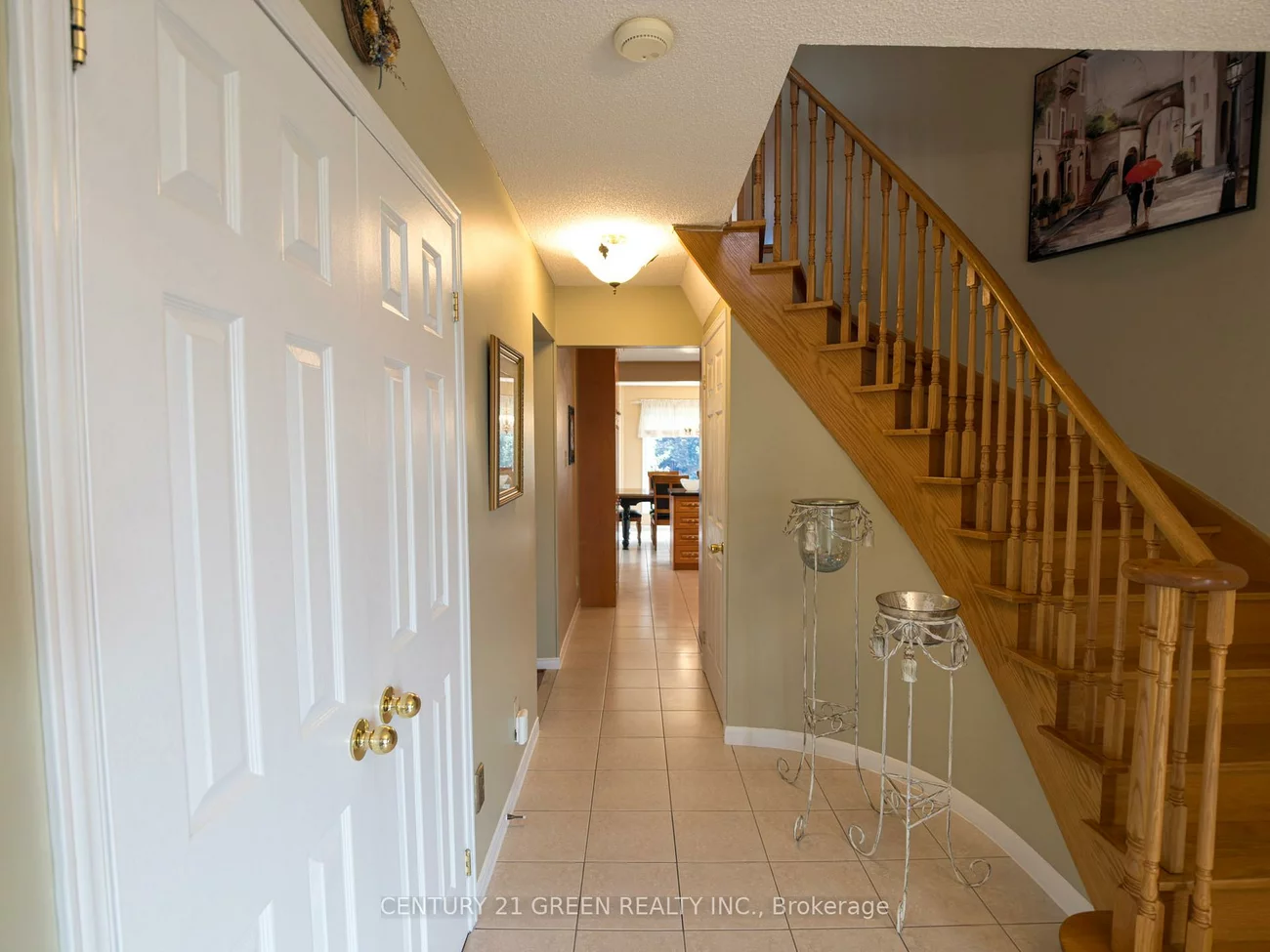 418, Chieftan, Hurontario, Mississauga