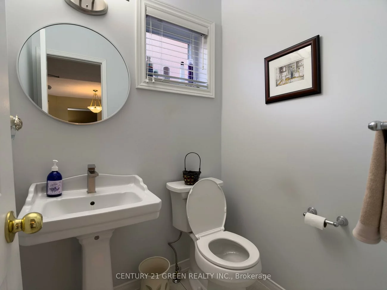 418, Chieftan, Hurontario, Mississauga