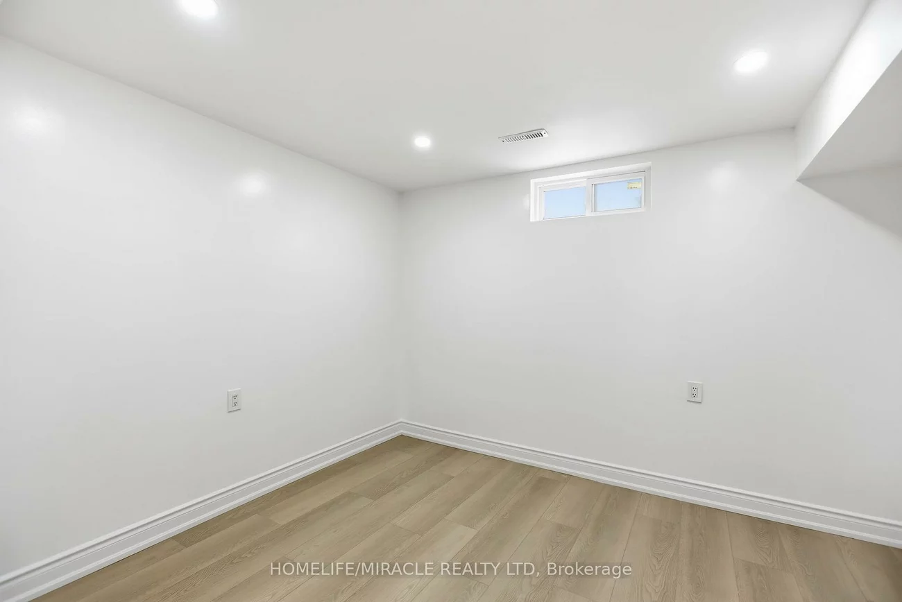 3684, Ellengale, Erindale, Mississauga