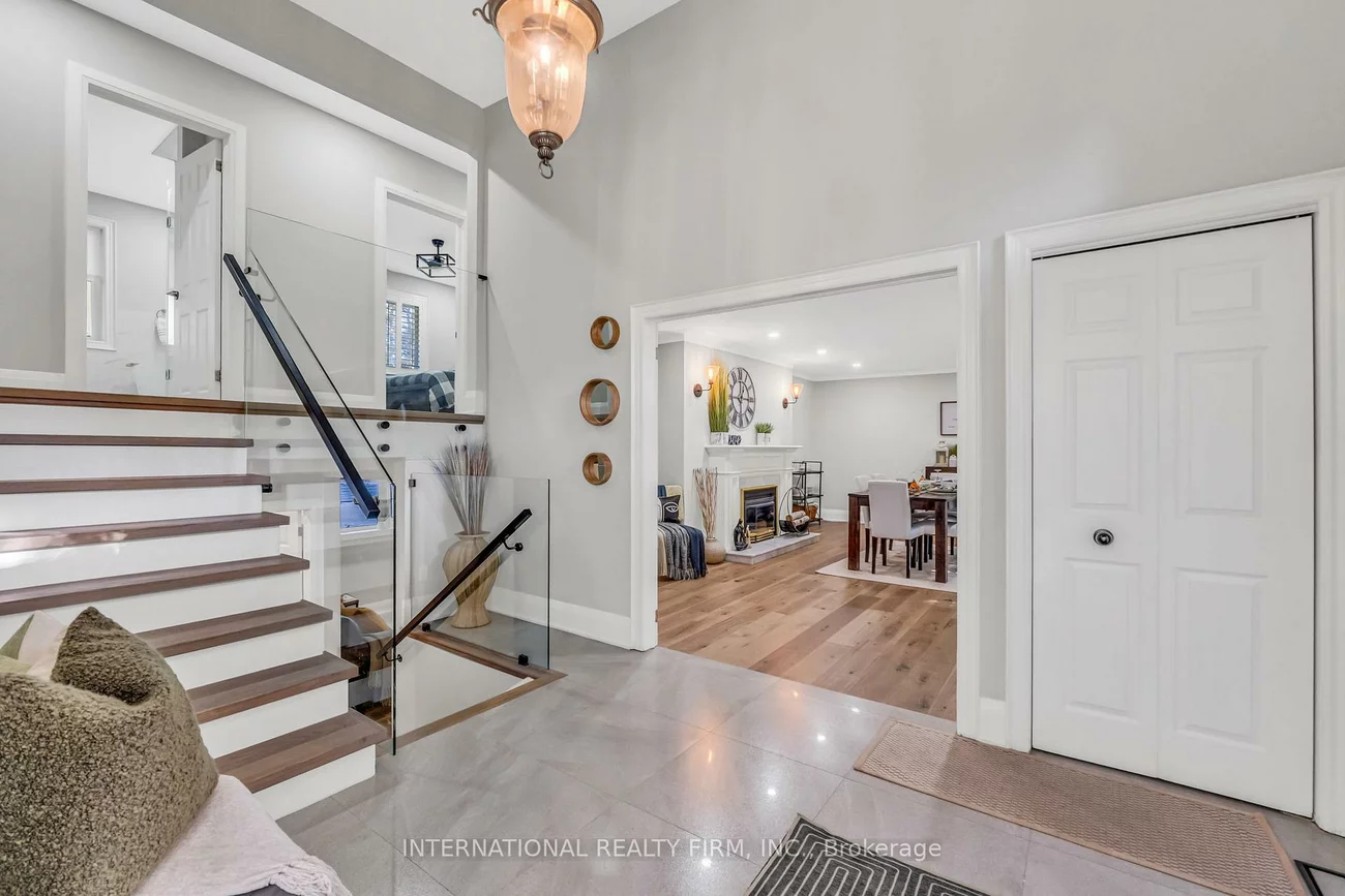 1049, Indian Rd, Lorne Park, Mississauga