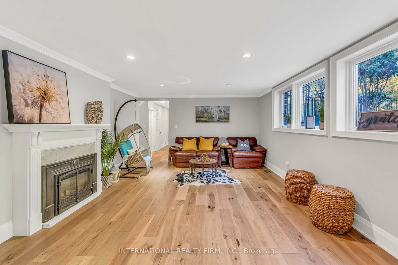 1049, Indian Rd, Lorne Park, Mississauga