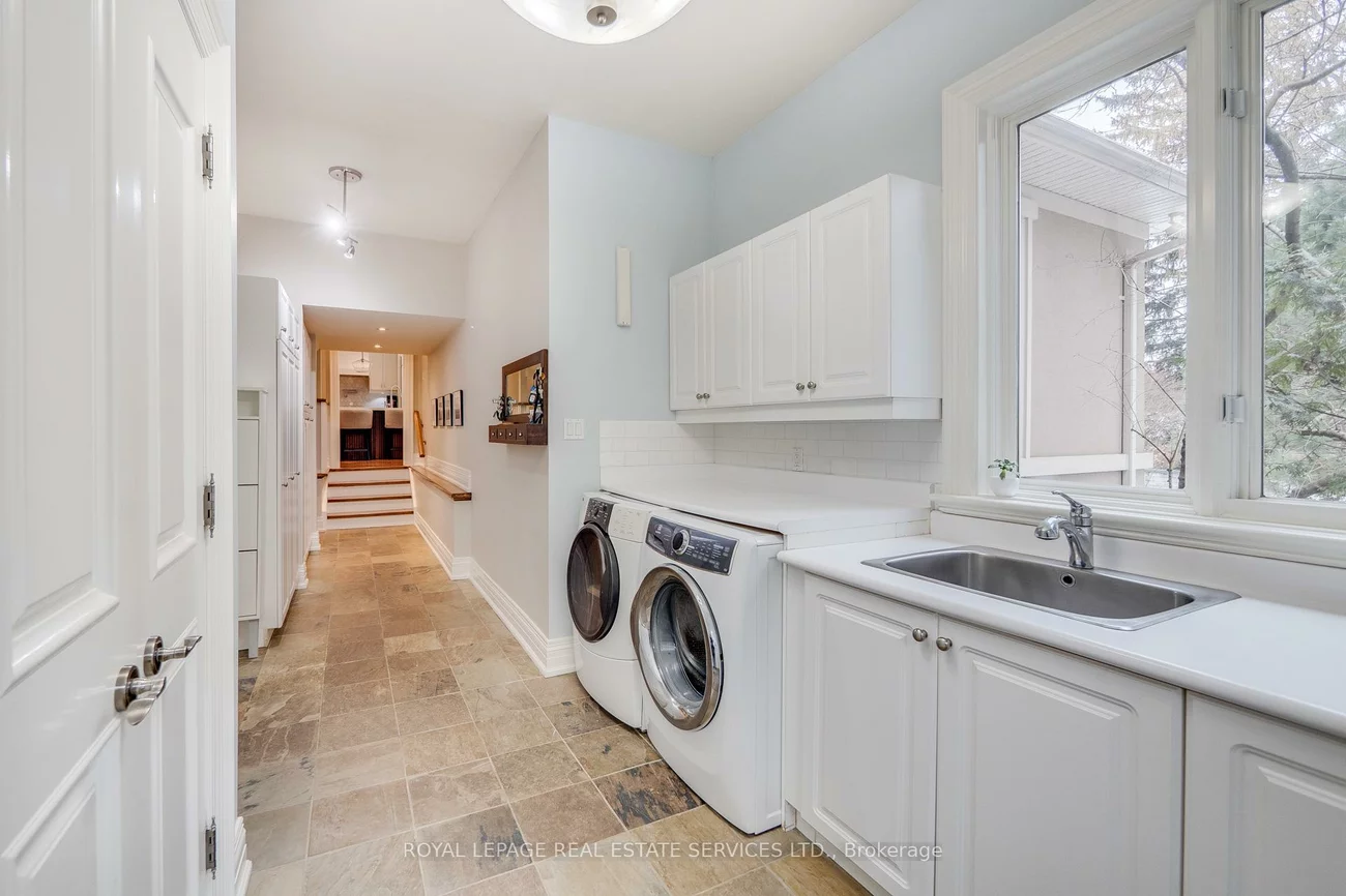 503, MEADOW WOOD, Clarkson, Mississauga