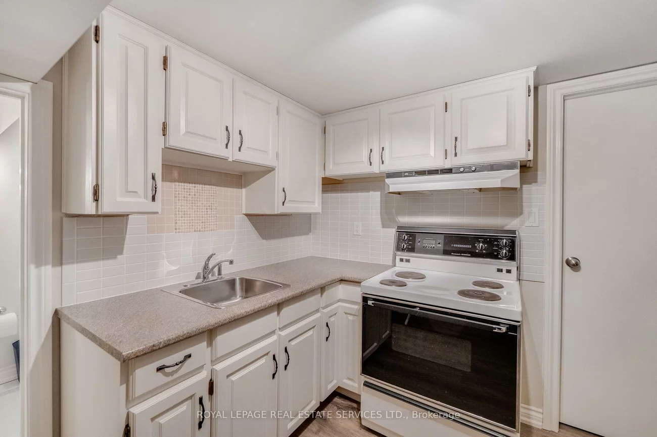 503, MEADOW WOOD, Clarkson, Mississauga