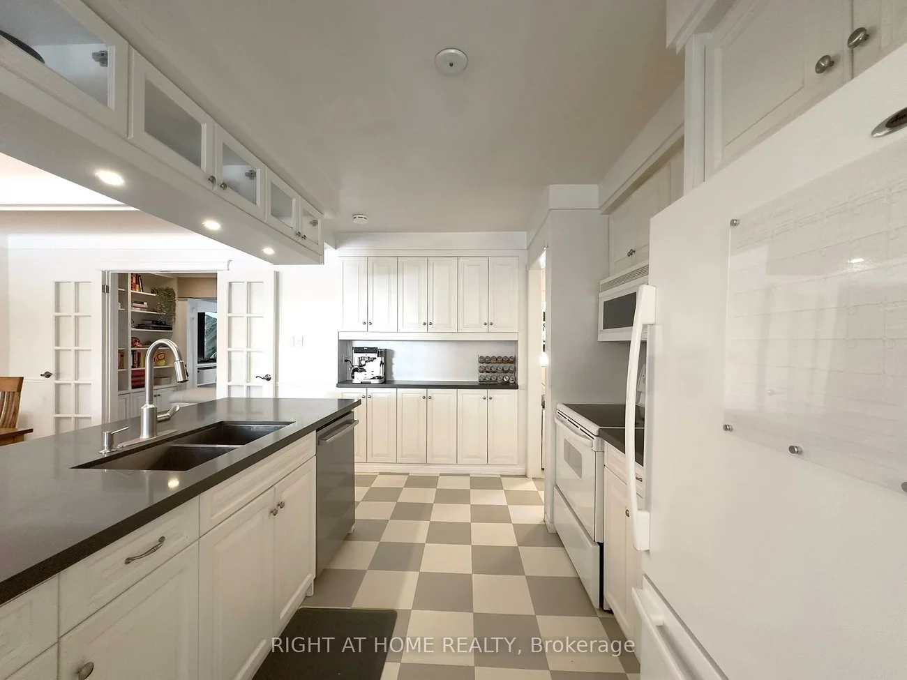 772, Wylan, Clarkson, Mississauga