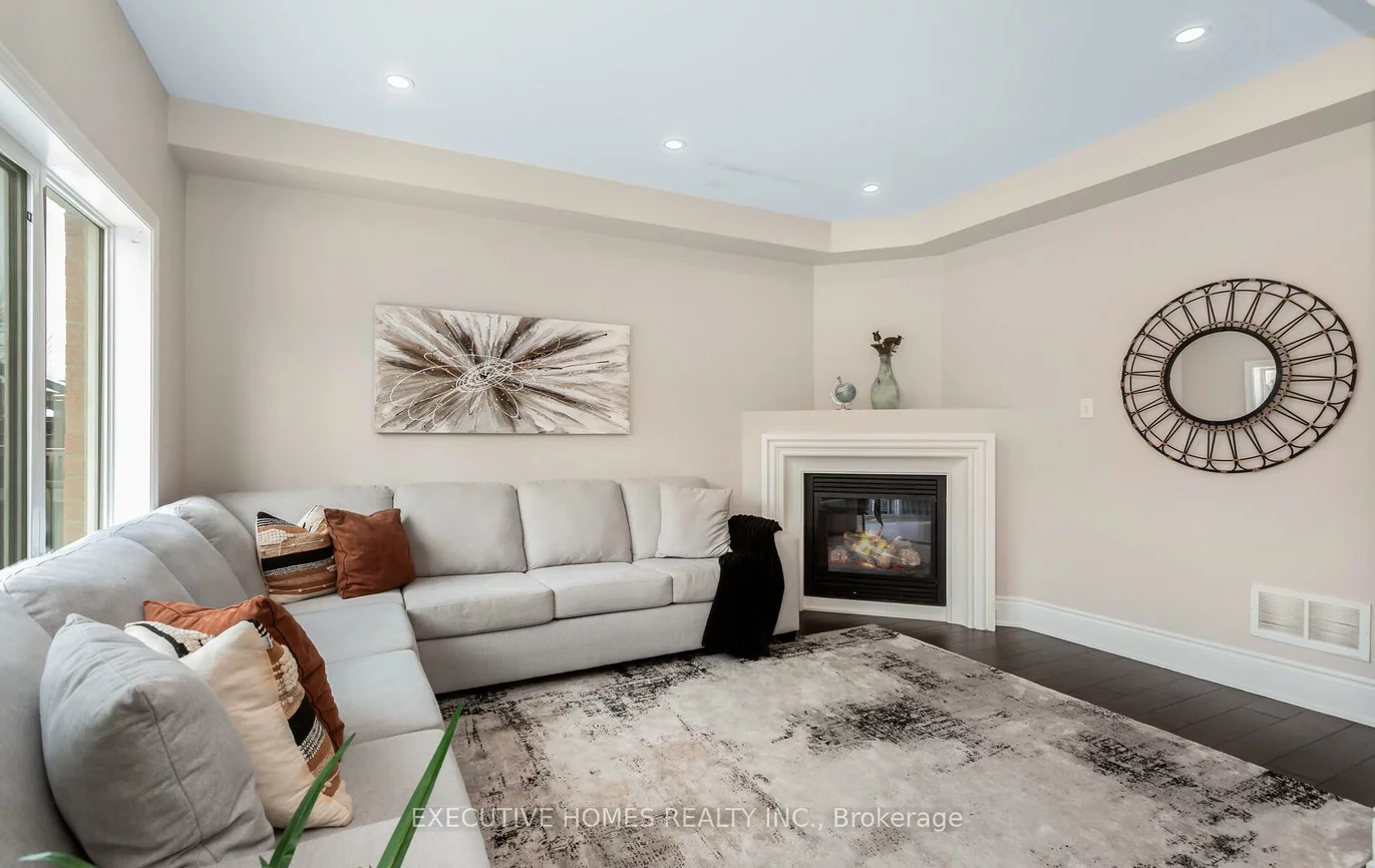 5352, Snowbird, Central Erin Mills, Mississauga